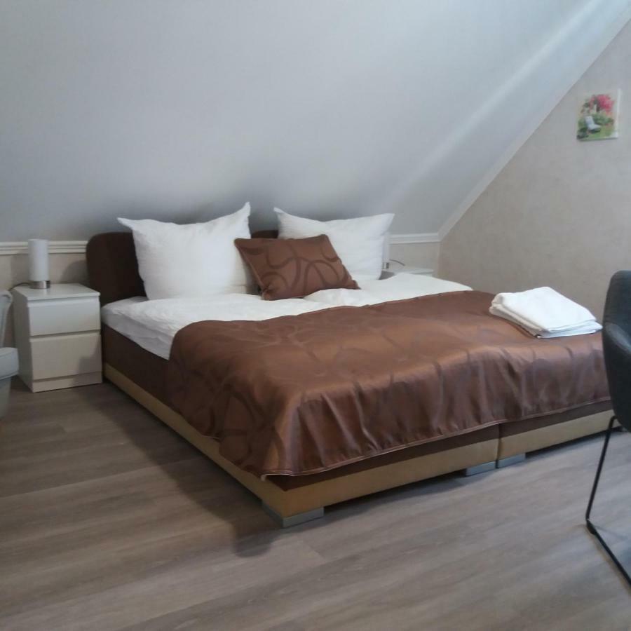 Hotel Mueller Residenz Zur S-Bahn Karlsfeld Esterno foto
