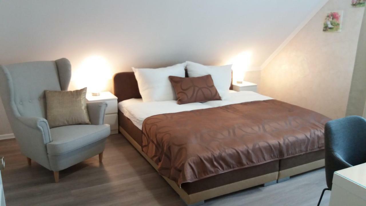 Hotel Mueller Residenz Zur S-Bahn Karlsfeld Esterno foto